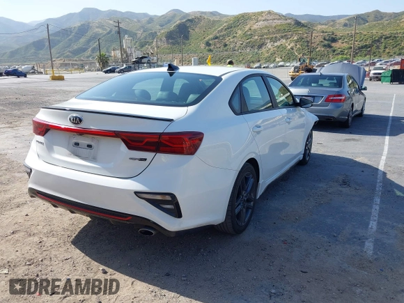 2020 Kia Forte GT-Line with VIN 3KPF34AD1LE260672, listed as a IAAI auction lot 39477221 with 54,542 mi miles. Bid and sale history available at carsss.com. Image 4.