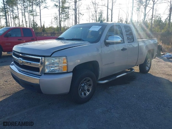 2008 Chevrolet Silverado 1500 Work Truck with VIN 1GCEC19X28Z147009, listed as a IAAI auction lot 41497427 with 181,415 mi miles. Bid and sale history available at carsss.com. Image 2.