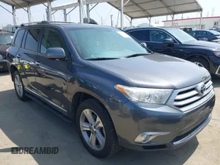 2013 Toyota Highlander Limited z VIN 5TDYK3EH2DS115747, wystawiony jako IAAI lot #42460120 z przebiegiem 149 479 mil mil oraz . Historia ofert i sprzedaży dostępna na DreamBid. Obrazek 1.