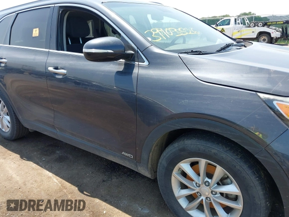 2016 Kia Sorento LX with VIN 5XYPGDA31GG166560, listed as a IAAI auction lot 39903526 with 1 mi miles. Bid and sale history available at carsss.com. Image 11.