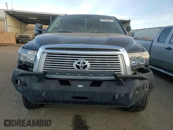 2013 Toyota Tundra Limited z VIN 5TFHY5F17DX273782, wystawiony jako Copart lot #84766964 z przebiegiem 197 489 mil mil oraz Szkoda całkowita • Salvage title. Historia ofert i sprzedaży dostępna na DreamBid. Obrazek 11.