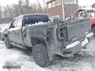 2015 Chevrolet Silverado 1500 LT with VIN 1GCVKREHXFZ350047, listed as a IAAI auction lot 41315609 with 134,560 mi miles. Bid and sale history available at carsss.com. Image 3.