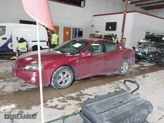 2005 Pontiac Grand Prix with VIN 2G2WP522X51281175, listed as a IAAI auction lot 41615203 with 181,072 mi miles. Bid and sale history available at carsss.com. Image 18.