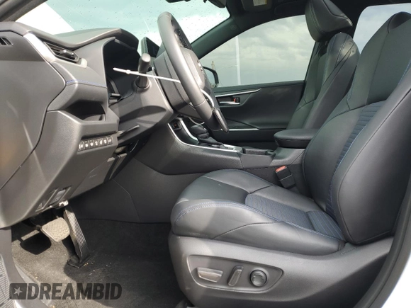 2023 Toyota RAV4 Hybrid XSE z VIN JTME6RFV5PJ035603, wystawiony jako Copart lot #58802745 z przebiegiem 22 750 mil mil oraz Szkoda całkowita • Salvage title. Historia ofert i sprzedaży dostępna na DreamBid. Obrazek 7.