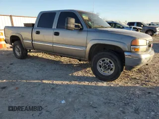 2001 GMC Sierra 1500HD SLE z VIN 1GTGC13UX1F202868, wystawiony jako Copart lot #43929435 z przebiegiem 271 152 mil mil oraz Szkoda całkowita • Salvage title. Historia ofert i sprzedaży dostępna na DreamBid. Obrazek 4.
