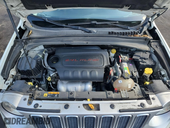 2016 Jeep Renegade Limited with VIN ZACCJADT2GPD14676, listed as a Copart auction lot 65989335 with 93,171 mi miles and Clean title. Bid and sale history available at DreamBid. Image 12.