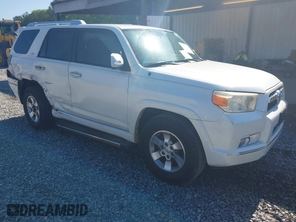 2012 Toyota 4Runner SR5 z VIN JTEZU5JR8C5041520, wystawiony jako IAAI lot #41974132 z przebiegiem 202 050 mil mil oraz . Historia ofert i sprzedaży dostępna na DreamBid. Obrazek 1.