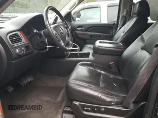 2011 GMC Yukon XL SLT with VIN 1GKS1KE03BR257537, listed as a Copart auction lot 89073705 with 219,547 mi miles and Salvage Title. Bid and sale history available at DreamBid. Image 7.