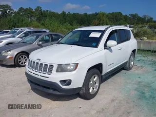 2016 Jeep Compass Latitude with VIN 1C4NJCEB3GD655531, listed as a IAAI auction lot 40418301 with 159,670 mi miles. Bid and sale history available at carsss.com. Image 2.