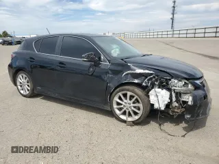 2013 Lexus CT 200h z VIN JTHKD5BH2D2124504, wystawiony jako Copart lot #52813895 z przebiegiem 116 394 mil mil oraz Szkody całkowita. Historia ofert i sprzedaży dostępna na DreamBid. Obrazek 4.