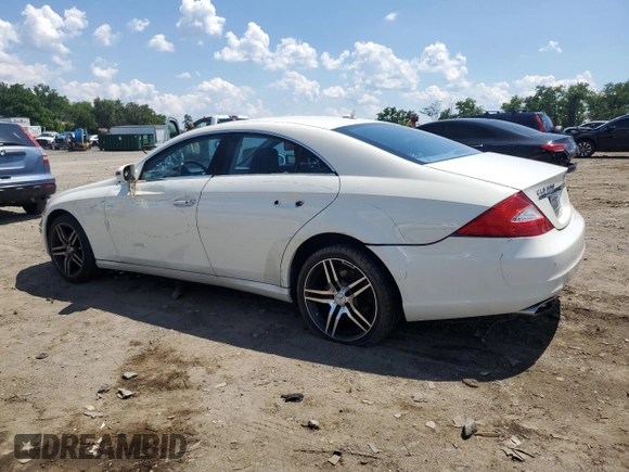 2009 Mercedes-Benz CLS 550 with VIN WDDDJ72X09A144730, listed as a Copart auction lot 62797235 with 116,924 mi miles and Salvage title. Bid and sale history available at DreamBid. Image 2.