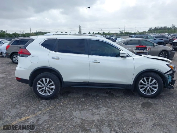 2018 Nissan Rogue S with VIN KNMAT2MT3JP579568, listed as a IAAI auction lot 41721966 with 67219 miles. Bid and sale history available at carsss.com. Image 14.