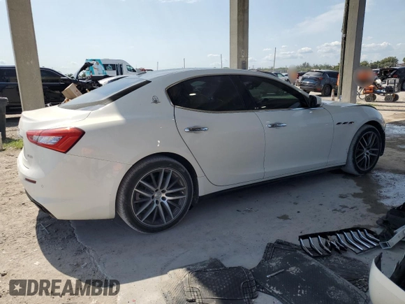 2018 Maserati Ghibli z VIN ZAM57XSAXJ1278606, wystawiony jako Copart lot #55722585 z przebiegiem 50 007 mil mil oraz Szkoda całkowita • Salvage title. Historia ofert i sprzedaży dostępna na DreamBid. Obrazek 3.