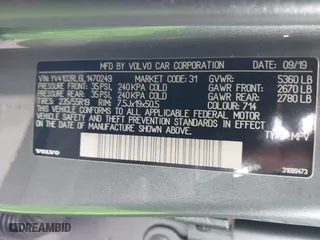 2020 Volvo XC60 Inscription with VIN YV4102RL6L1470249, listed as a IAAI auction lot 41165934 with 26,127 mi miles. Bid and sale history available at carsss.com. Image 9.