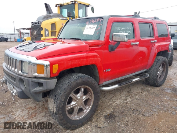 2006 Hummer H3 z VIN 5GTDN136X68203618, wystawiony jako IAAI lot #41796229 z przebiegiem 242 717 mil mil oraz . Historia ofert i sprzedaży dostępna na DreamBid. Obrazek 2.