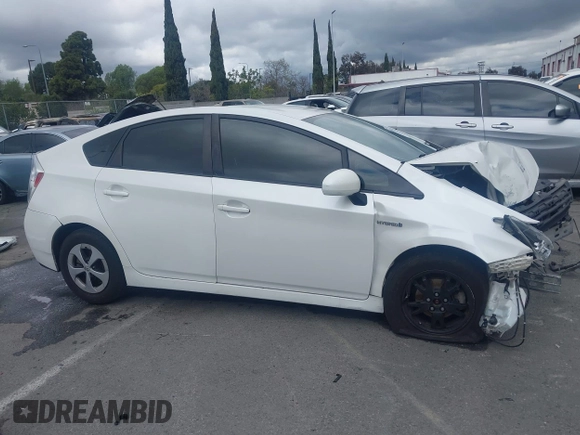 2014 Toyota Prius Four with VIN JTDKN3DU6E0370532, listed as a IAAI auction lot 41786462 with 124,069 mi miles. Bid and sale history available at carsss.com. Image 14.