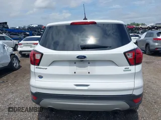 2019 Ford Escape SE z VIN 1FMCU0GD1KUA12322, wystawiony jako IAAI lot #42232033 z przebiegiem 141 764 mil mil oraz . Historia ofert i sprzedaży dostępna na DreamBid. Obrazek 16.