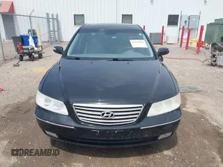 2008 Hyundai Azera Limited with VIN KMHFC46F78A318963, listed as a IAAI auction lot 42130920 with 104,412 mi miles and . Bid and sale history available at DreamBid. Image 12.