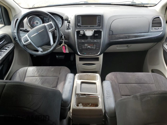 2011 Chrysler Town & Country Touring z VIN 2A4RR5DG9BR720174, wystawiony jako Copart lot #54435885 z przebiegiem 168 089 mil mil oraz Szkoda całkowita • Salvage title. Historia ofert i sprzedaży dostępna na DreamBid. Obrazek 8.