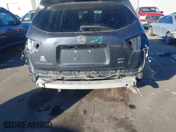 2013 Nissan Pathfinder SV with VIN 5N1AR2MM4DC672307, listed as a IAAI auction lot 41369598 with 187,713 mi miles. Bid and sale history available at carsss.com. Image 6.