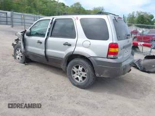 2005 Ford Escape XLT с VIN 1FMYU93125KB21037, выставлен на аукционе IAAI как лот 42256389 с пробегом 173 080 миль миль и . История ставок и продаж доступна на DreamBid. Изображение 3.