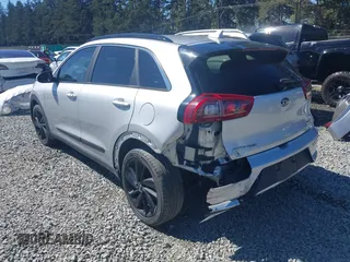 2019 Kia Niro EX with VIN KNDCC3LC2K5248526, listed as a IAAI auction lot 42043256 with 123,058 mi miles. Bid and sale history available at carsss.com. Image 3.