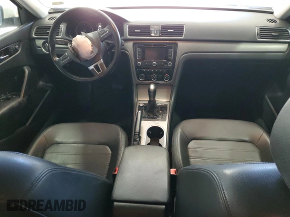2015 Volkswagen Passat SE with VIN 1VWBS7A36FC005034, listed as a Copart auction lot 47081545 with 147,810 mi miles and Salvage title. Bid and sale history available at DreamBid. Image 8.