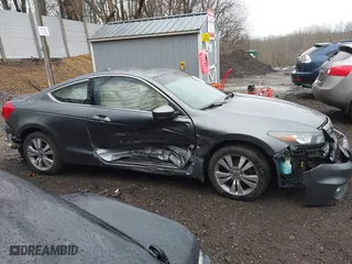 2011 Honda Accord Cpe EX-L with VIN 1HGCS1B86BA001636, listed as a IAAI auction lot 41918566 with 98,350 mi miles. Bid and sale history available at carsss.com. Image 14.