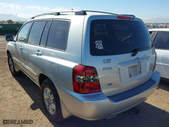 2004 Toyota Highlander with VIN JTEDP21A040012490, listed as a IAAI auction lot 41626841 with 338,055 mi miles. Bid and sale history available at carsss.com. Image 3.