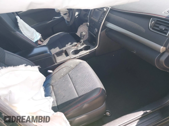 2015 Toyota Camry XLE z VIN 4T1BF1FK2FU101043, wystawiony jako IAAI lot #42426166 z przebiegiem 66 413 mil mil oraz . Historia ofert i sprzedaży dostępna na DreamBid. Obrazek 5.