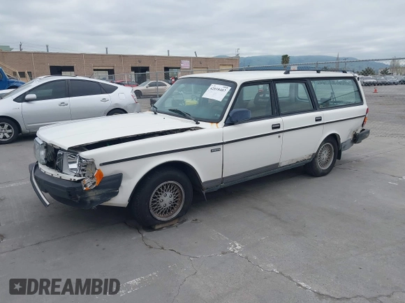 1991 Volvo 240 с VIN YV1AA885XM1897225, выставлен на аукционе IAAI как лот 42018402 с пробегом 158 448 миль миль и . История ставок и продаж доступна на DreamBid. Изображение 2.