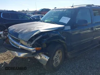 2005 Chevrolet Tahoe LT z VIN 1GNEC13T85J201856, wystawiony jako IAAI lot #41099372 z przebiegiem 303 169 mil mil oraz . Historia ofert i sprzedaży dostępna na DreamBid. Obrazek 6.