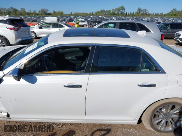2016 Chrysler 300 with VIN 2C3CCAEG8GH198031, listed as a IAAI auction lot 40481170 with 118,874 mi miles. Bid and sale history available at carsss.com. Image 14.