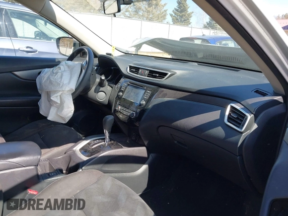 2015 Nissan Rogue SV z VIN KNMAT2MV1FP523167, wystawiony jako IAAI lot #41768477 z przebiegiem 86 078 mil mil oraz . Historia ofert i sprzedaży dostępna na DreamBid. Obrazek 5.