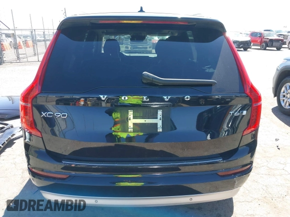 2022 Volvo XC90 Momentum with VIN YV4A22PK5N1809624, listed as a IAAI auction lot 41739824 with 105,778 mi miles. Bid and sale history available at carsss.com. Image 17.
