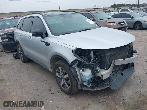 2022 Kia Sorento S with VIN 5XYRL4LC4NG150190, listed as a IAAI auction lot 41555962 with 68,651 mi miles. Bid and sale history available at carsss.com. Image 1.