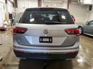 2020 Volkswagen Tiguan SE with VIN 3VV2B7AX8LM021821, listed as a Copart auction lot 44343325 with 69,362 mi miles and Salvage Title. Bid and sale history available at carsss.com. Image 6.