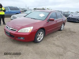 2006 Honda Accord EX-L z VIN 1HGCM56806A041521, wystawiony jako IAAI lot #41689379 z przebiegiem 240 178 mil mil oraz . Historia ofert i sprzedaży dostępna na DreamBid. Obrazek 2.