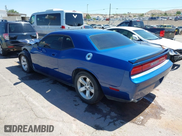2010 Dodge Challenger R/T z VIN 2B3CJ5DT1AH129732, wystawiony jako IAAI lot #42205632 z przebiegiem 118 550 mil mil oraz . Historia ofert i sprzedaży dostępna na DreamBid. Obrazek 3.