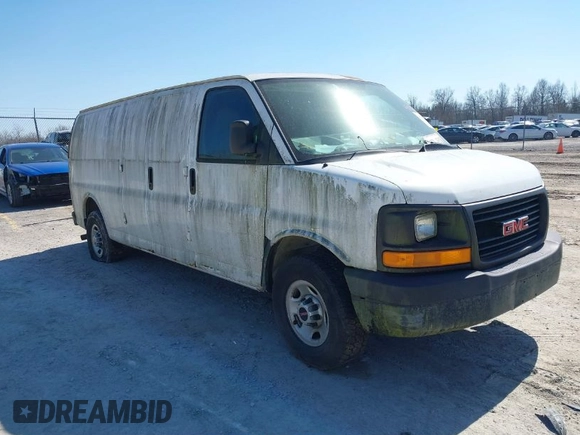 2007 GMC Savana Cargo Van with VIN 1GTGG29V771108947, listed as a IAAI auction lot 41735488 with 216,012 mi miles. Bid and sale history available at carsss.com. Image 1.