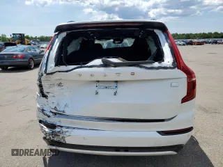 2022 Volvo XC90 R-Design with VIN YV4BR0CM5N1814897, listed as a Copart auction lot 60483314 with 35,622 mi miles and Salvage Title. Bid and sale history available at carsss.com. Image 6.