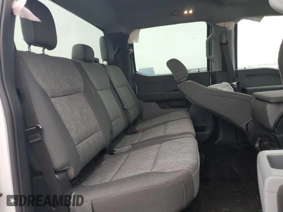 2023 Ford F-250 XL z VIN 1FT7W2BAXPEE10526, wystawiony jako Copart lot #83852774 z przebiegiem 12 646 mil mil oraz Czysty tytuł • Clean title. Historia ofert i sprzedaży dostępna na DreamBid. Obrazek 10.