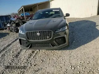 2021 Jaguar F-Pace SVR z VIN SADCZ2EE0MA666542, wystawiony jako Copart lot #41854235 z przebiegiem 28 523 mil mil oraz Szkoda całkowita • Salvage title. Historia ofert i sprzedaży dostępna na DreamBid. Obrazek 15.
