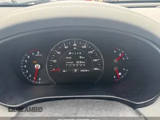 2016 Kia Sorento SX with VIN 5XYPK4A5XGG115686, listed as a IAAI auction lot 42033770 with 206,229 mi miles. Bid and sale history available at carsss.com. Image 6.