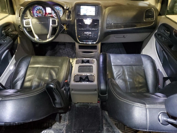 2016 Chrysler Town & Country Touring with VIN 2C4RC1BG8GR187518, listed as a Copart auction lot 44730915 with 127,658 mi miles and Salvage Title. Bid and sale history available at carsss.com. Image 8.