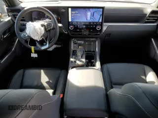 2024 Lexus GX 550 Luxury z VIN JTJVBCDX1R5009330, wystawiony jako Copart lot #74141324 z przebiegiem 3 202 mil mil oraz Szkoda całkowita • Salvage title. Historia ofert i sprzedaży dostępna na DreamBid. Obrazek 8.
