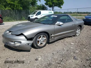 2002 Pontiac Firebird Firebird z VIN 2G2FS22K222105465, wystawiony jako Copart lot #59160565 z przebiegiem 111 989 mil mil oraz Tytuł czysty. Historia ofert i sprzedaży dostępna na DreamBid. Obrazek 1.