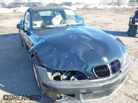 2000 BMW Z3 2.5L with VIN WBACH9344YLM92130, listed as a IAAI auction lot 41236774 with 189,957 mi miles. Bid and sale history available at carsss.com. Image 6.