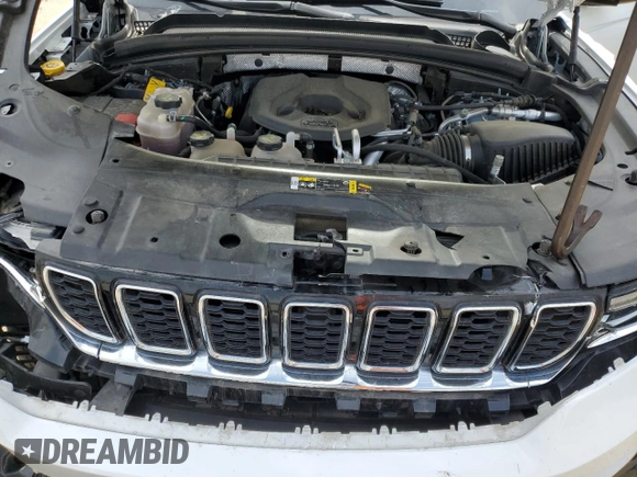 2024 Jeep Grand Cherokee with VIN 1C4RJYB69RC720784, listed as a Copart auction lot 57289985 with Not provided miles and Clean title. Bid and sale history available at DreamBid. Image 11.