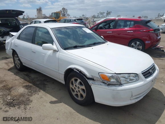 2000 Toyota Camry CE with VIN JT2BG22K3Y0406082, listed as a IAAI auction lot 42053116 with 171,219 mi miles. Bid and sale history available at carsss.com. Image 1.